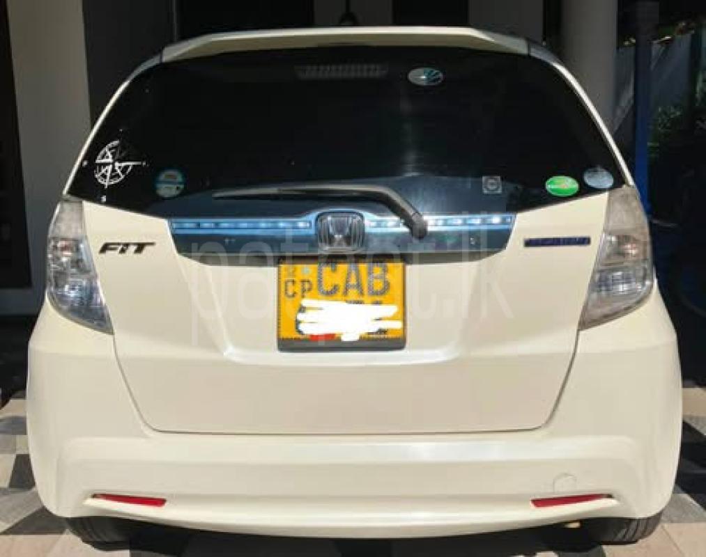 Honda Fit 2013 - பயன்படுத்தப்பட்டது கார் sale in Sri Lanka - patpat.lk