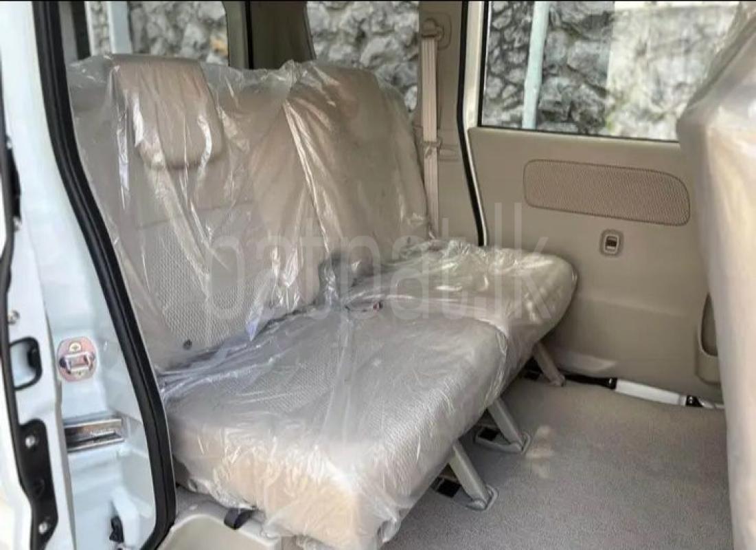 Advertisement image 6