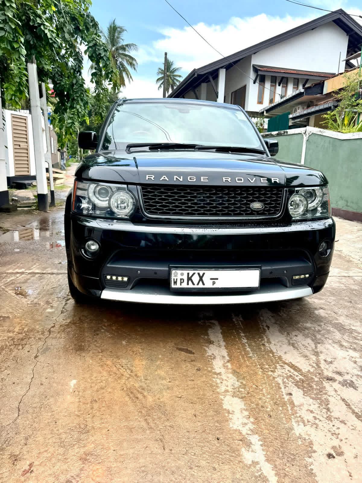 Land Rover Range Rover 2011 - பயன்படுத்தப்பட்டது SUV sale in Sri Lanka - patpat.lk