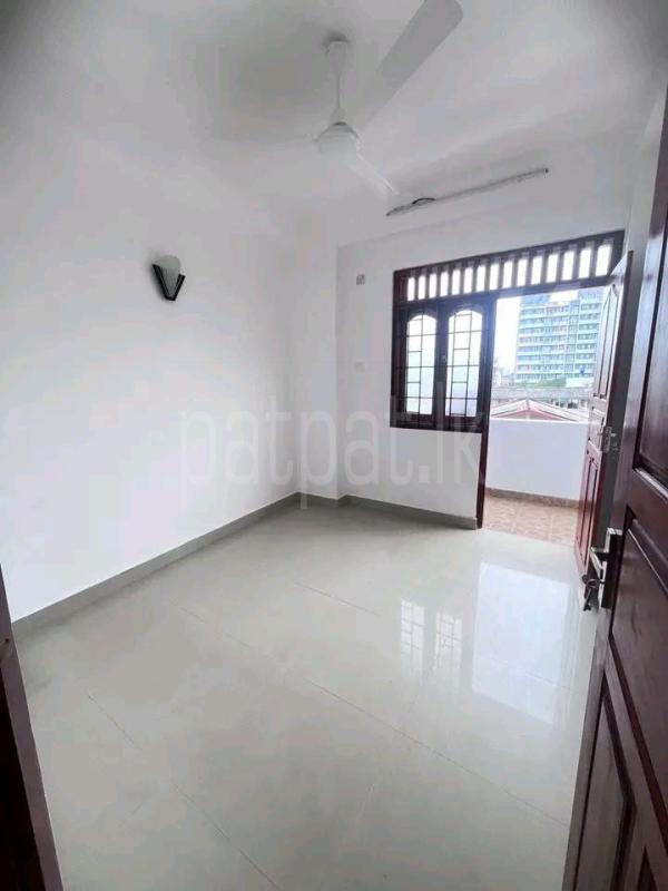 Luxury Apartment for Rent in Bambalapitiya (Colombo 04)