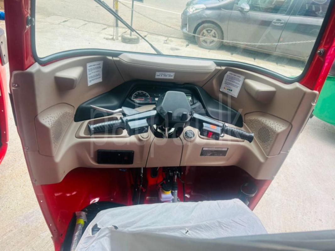 Advertisement image 6