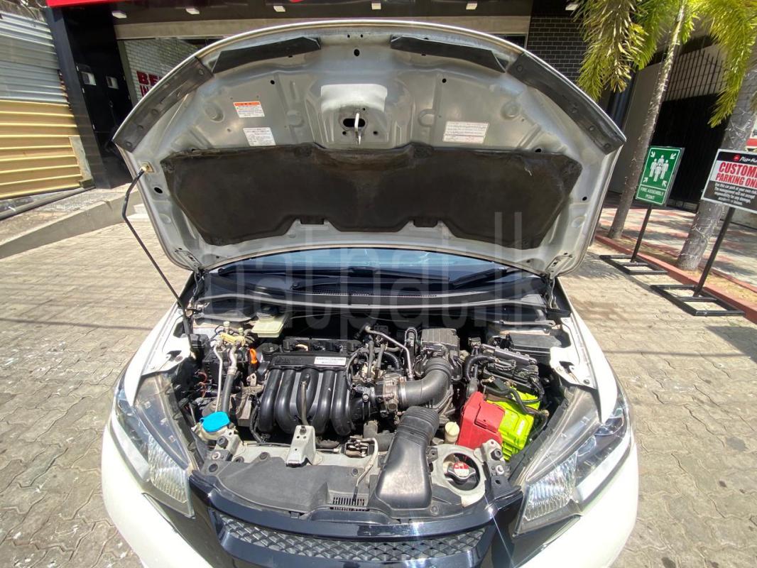 Advertisement image 3