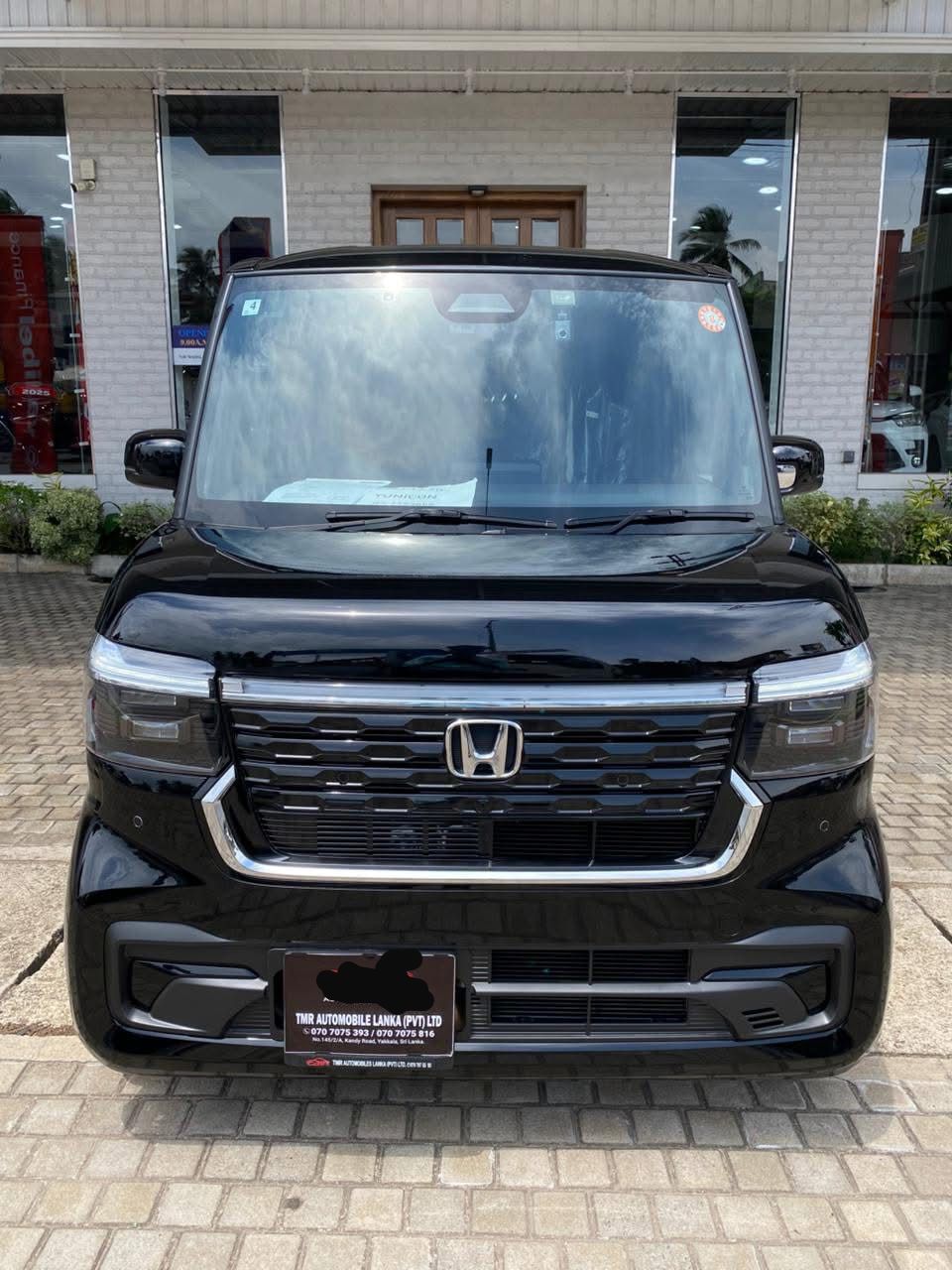 Honda N BOX 2025 ads-image-1