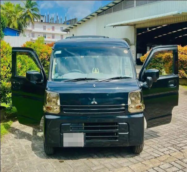 Mitsubishi Minicab 2017 - பயன்படுத்தப்பட்டது வேன் sale in Sri Lanka - patpat.lk