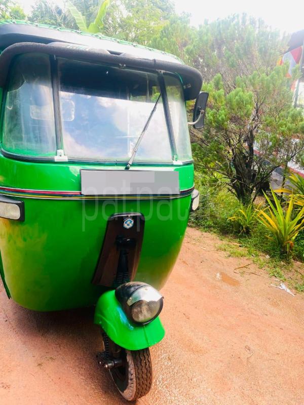 Bajaj 2 stroke 2004 - பயன்படுத்தப்பட்டது முச்சக்கர வண்டி sale in Sri Lanka - patpat.lk