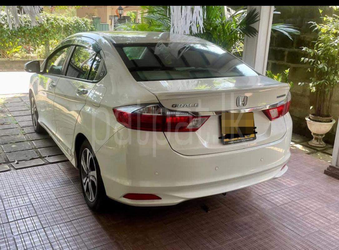 Honda Grace 2015 - Used Car sale in Sri Lanka - patpat.lk