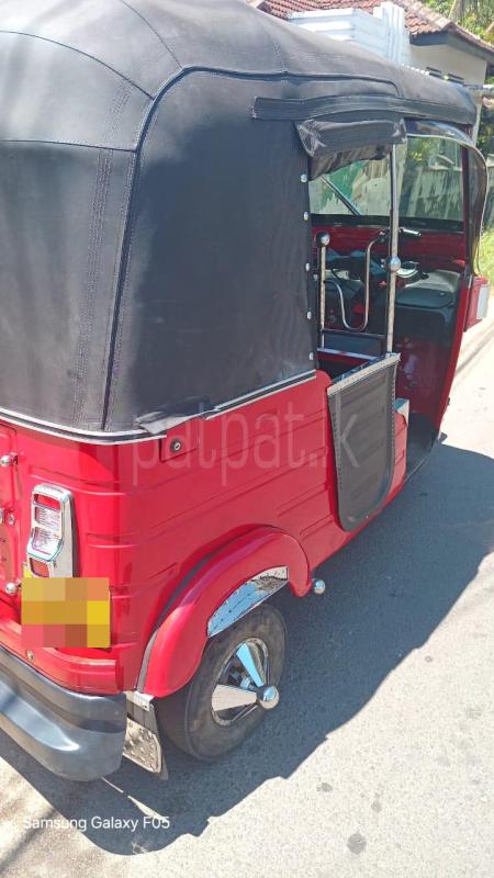 Bajaj Three Wheel 2011 - Used Three wheeler sale in Sri Lanka - patpat.lk