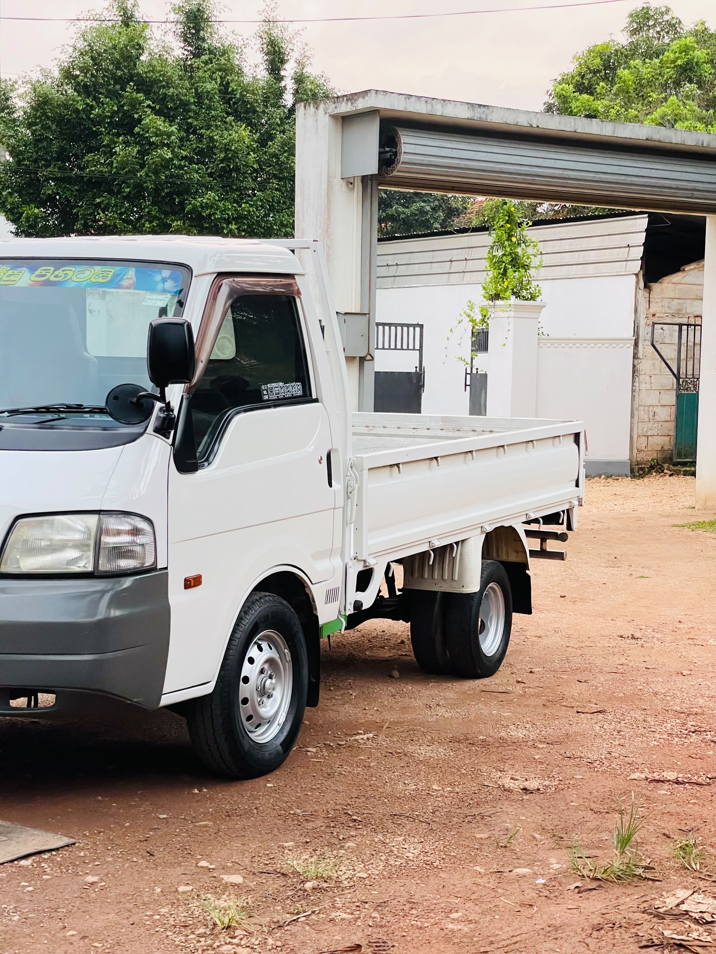 Nissan Vanette 2004 - Reconditioned Truck sale in Sri Lanka - patpat.lk