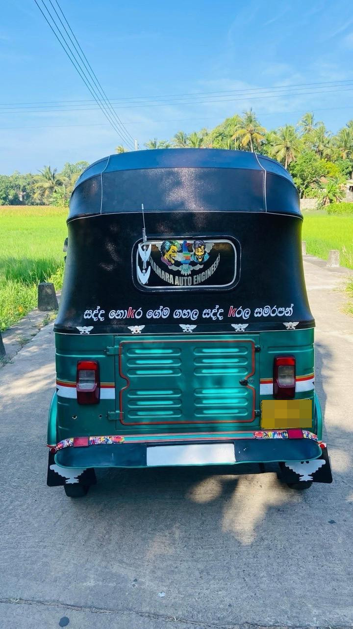 Bajaj Three Wheel 2000 - Used Three wheeler sale in Sri Lanka - patpat.lk