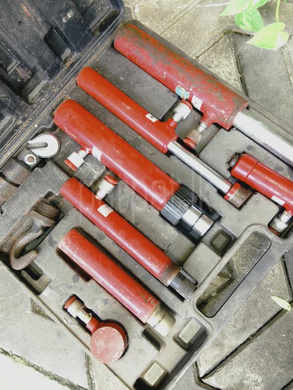 Garage Tools For Immediate Sale ads-image-1