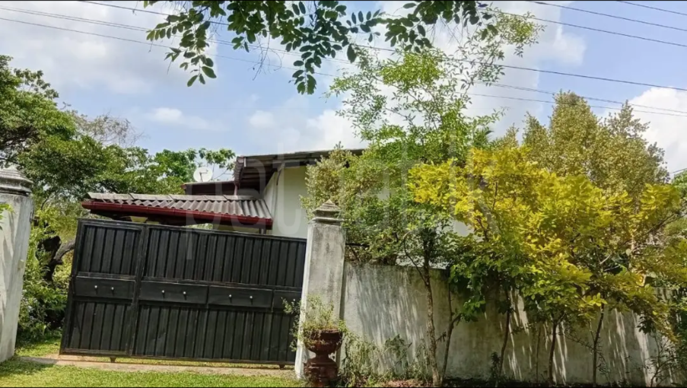 House for Sale in Divulapitiya