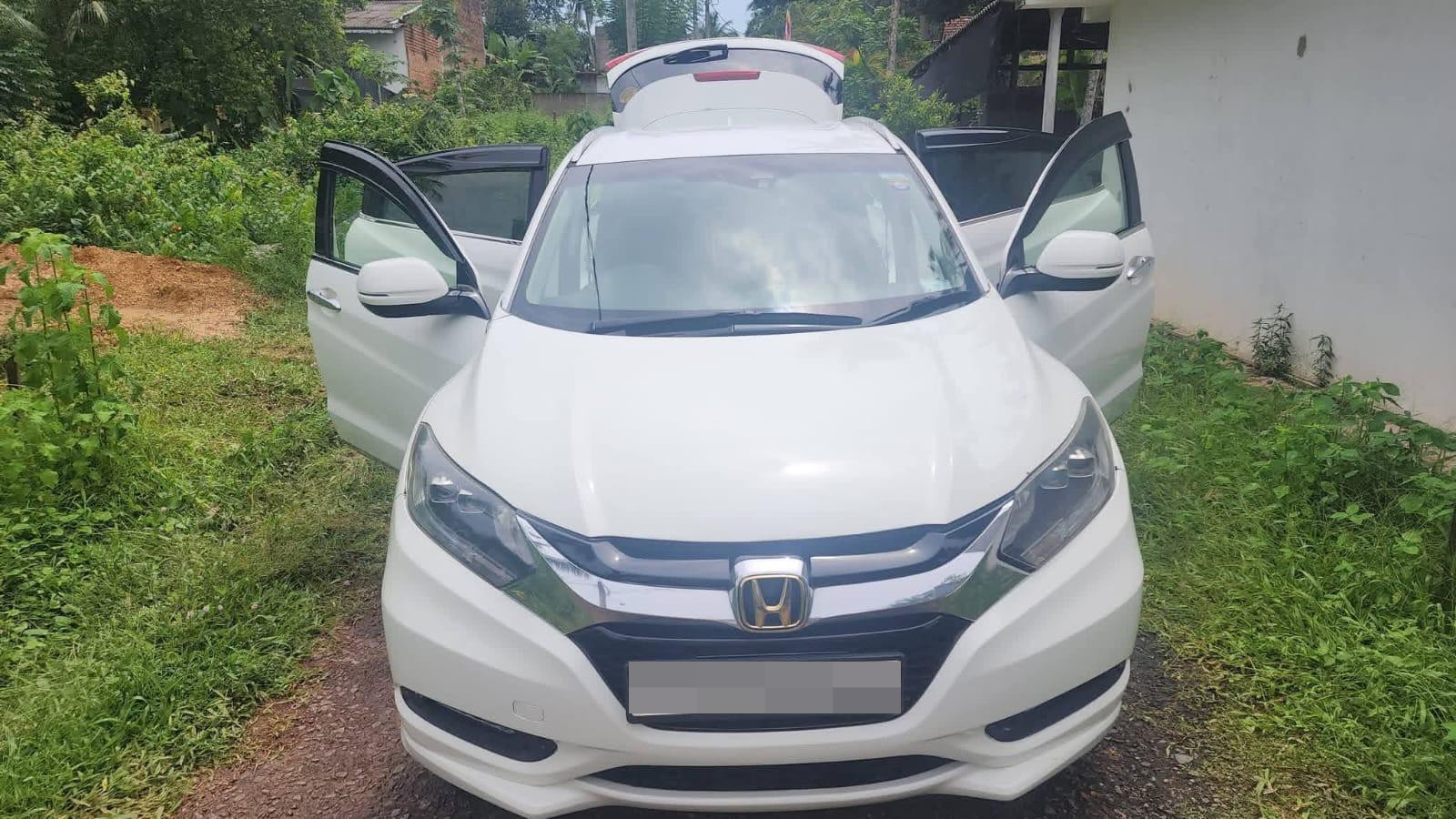Honda Vezel 2014 - பயன்படுத்தப்பட்டது SUV sale in Sri Lanka - patpat.lk