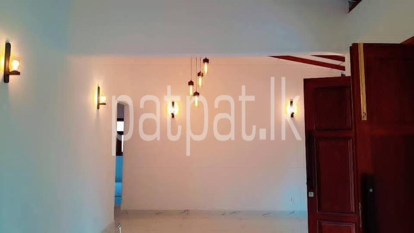 House for Sale in Piliyandala