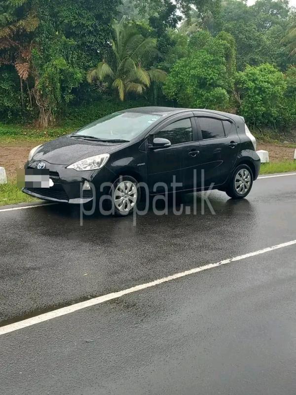 Toyota Aqua 2013 - பயன்படுத்தப்பட்டது கார் sale in Sri Lanka - patpat.lk