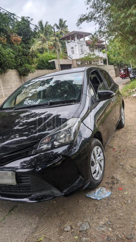 Toyota Vitz 2016 - பயன்படுத்தப்பட்டது கார் sale in Sri Lanka - patpat.lk