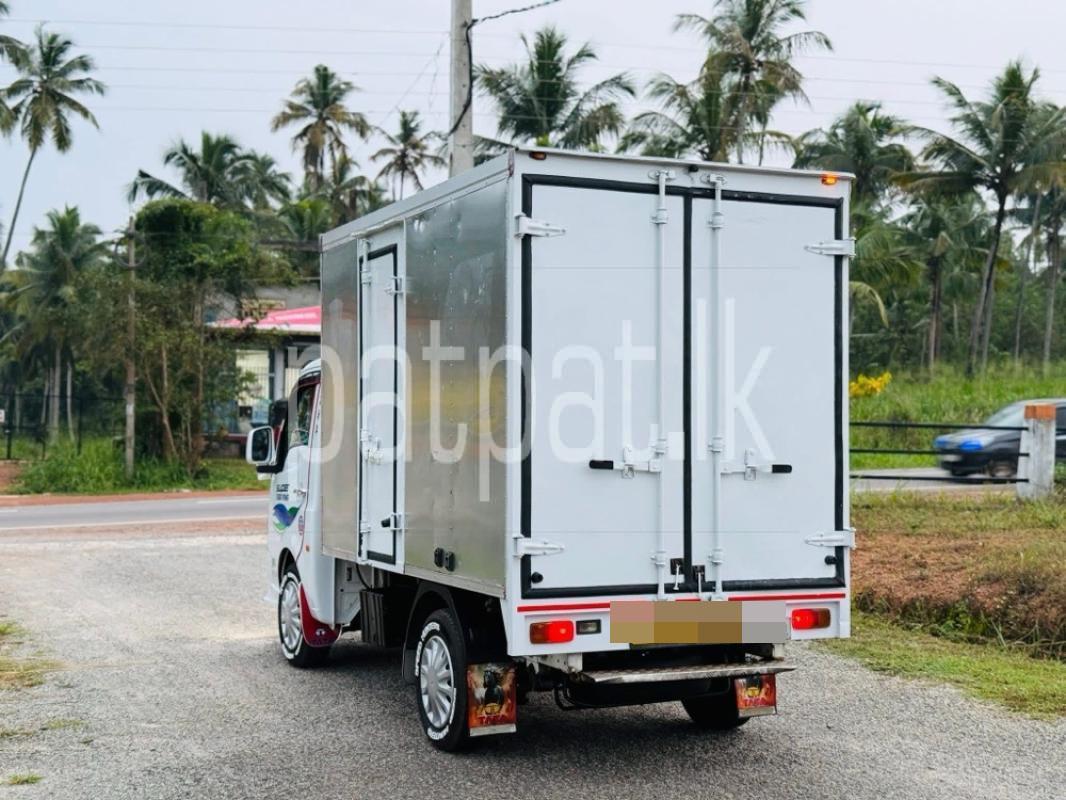 Advertisement image 4