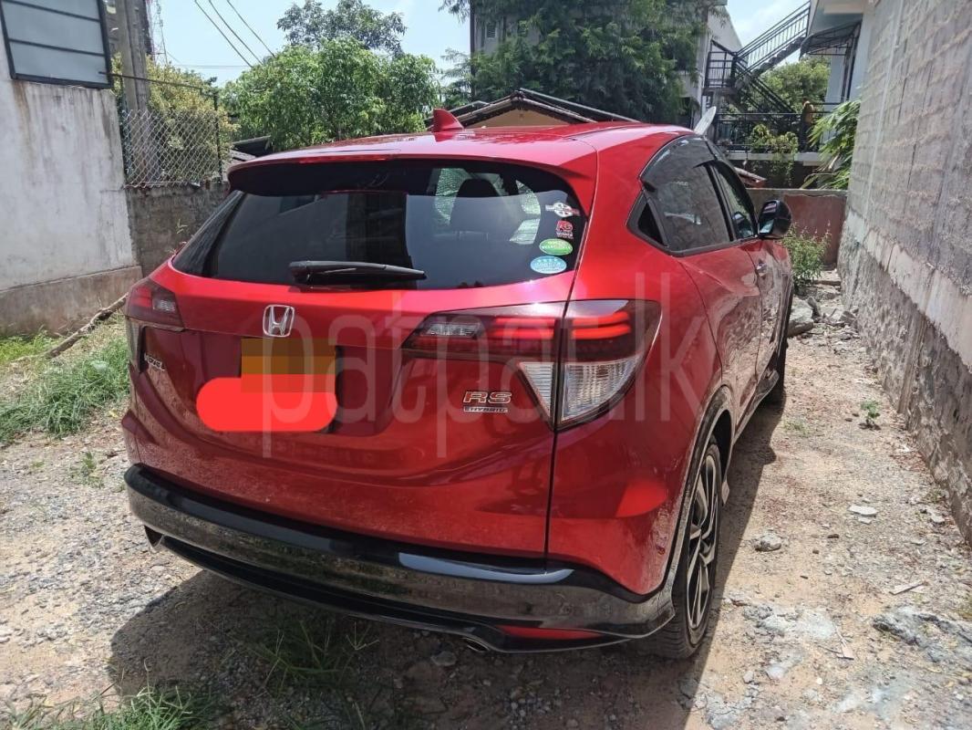 Honda Vezel 2016 - பயன்படுத்தப்பட்டது SUV sale in Sri Lanka - patpat.lk