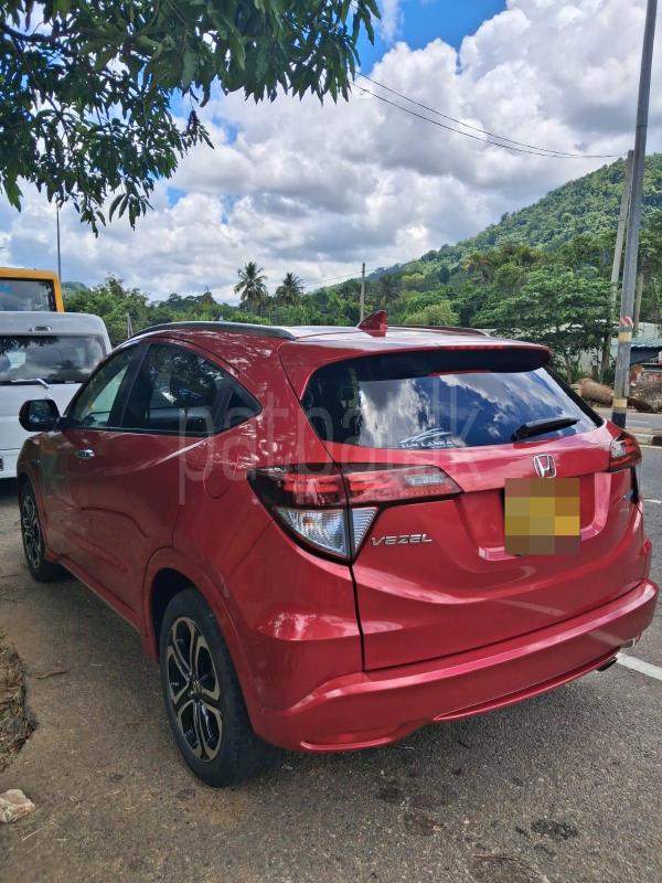 Honda Vezel 2016 - பயன்படுத்தப்பட்டது SUV sale in Sri Lanka - patpat.lk
