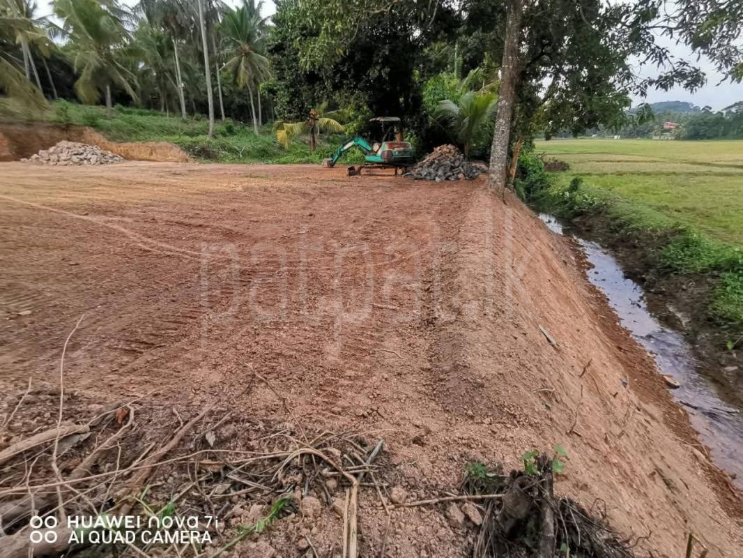 Residential Land for Sale in Kadawatha ads-image-1