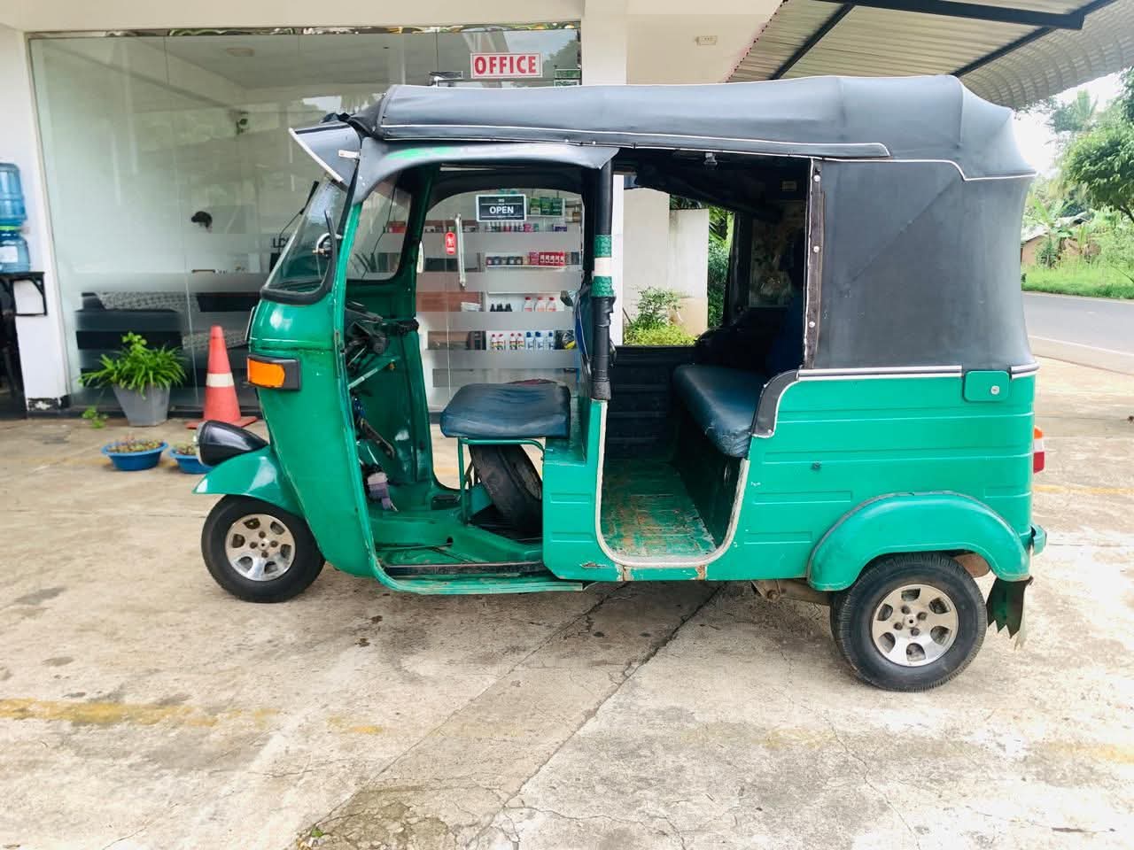 Bajaj 2 stroke 2008 - பயன்படுத்தப்பட்டது முச்சக்கர வண்டி sale in Sri Lanka - patpat.lk
