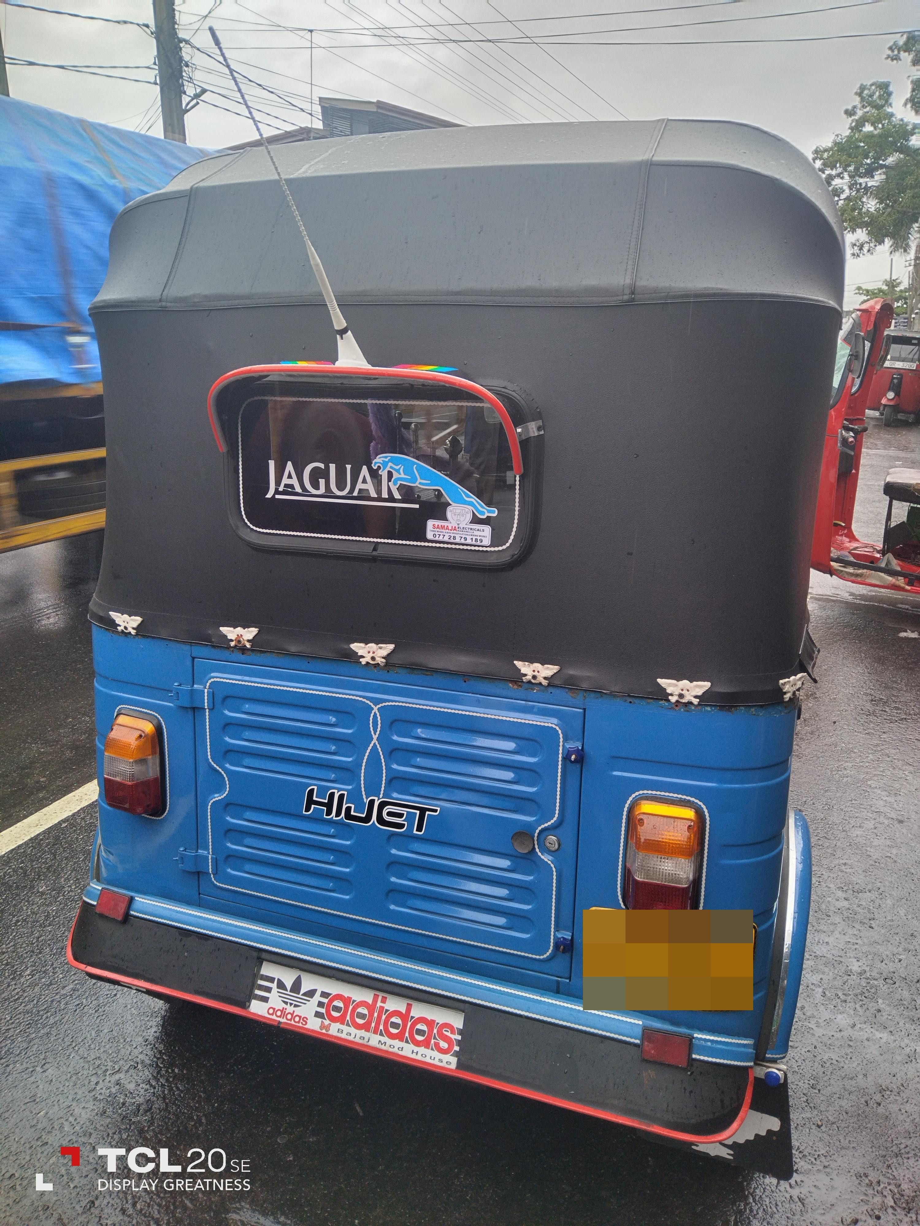 Bajaj 4 stroke 2012 - பயன்படுத்தப்பட்டது முச்சக்கர வண்டி sale in Sri Lanka - patpat.lk