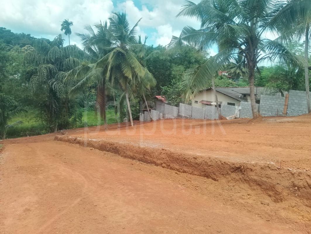 Residential Land for Sale in Homagama