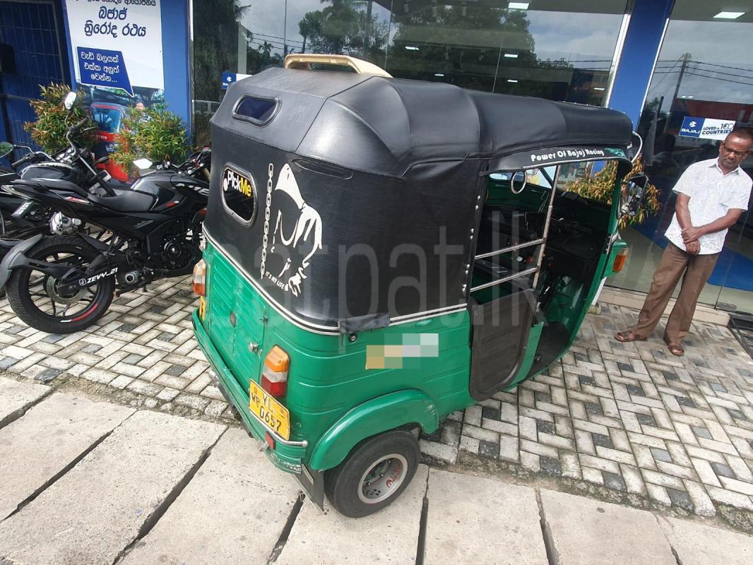 Bajaj Three Wheel 2011 - பயன்படுத்தப்பட்டது முச்சக்கர வண்டி sale in Sri Lanka - patpat.lk