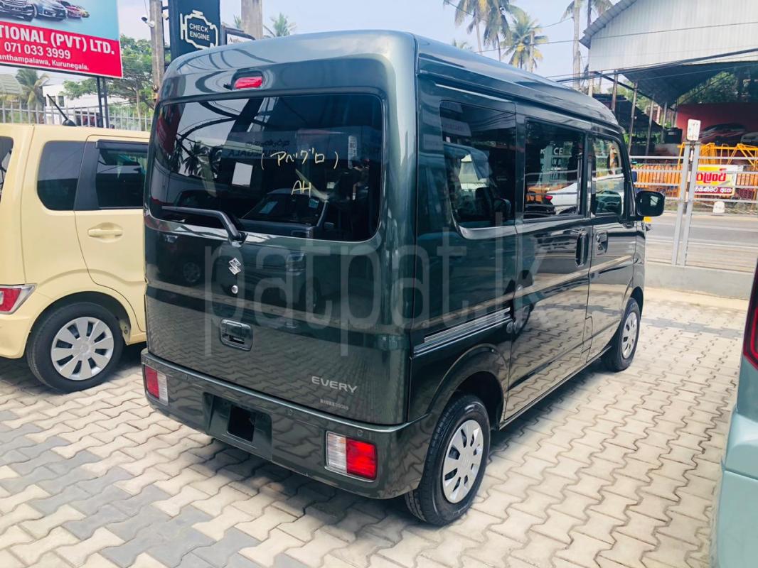 Advertisement image 3