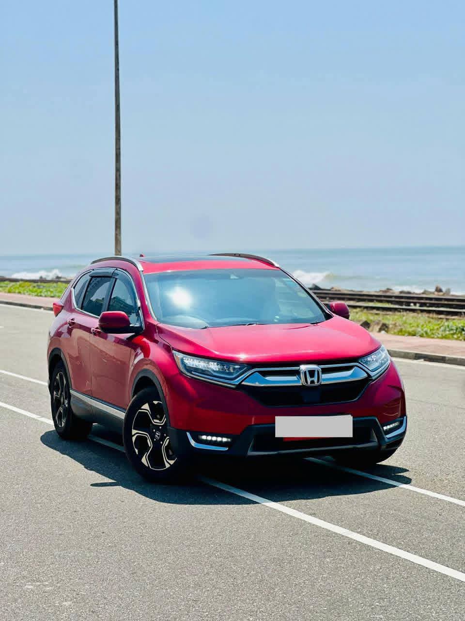 Honda CR V 2018 - பயன்படுத்தப்பட்டது SUV sale in Sri Lanka - patpat.lk