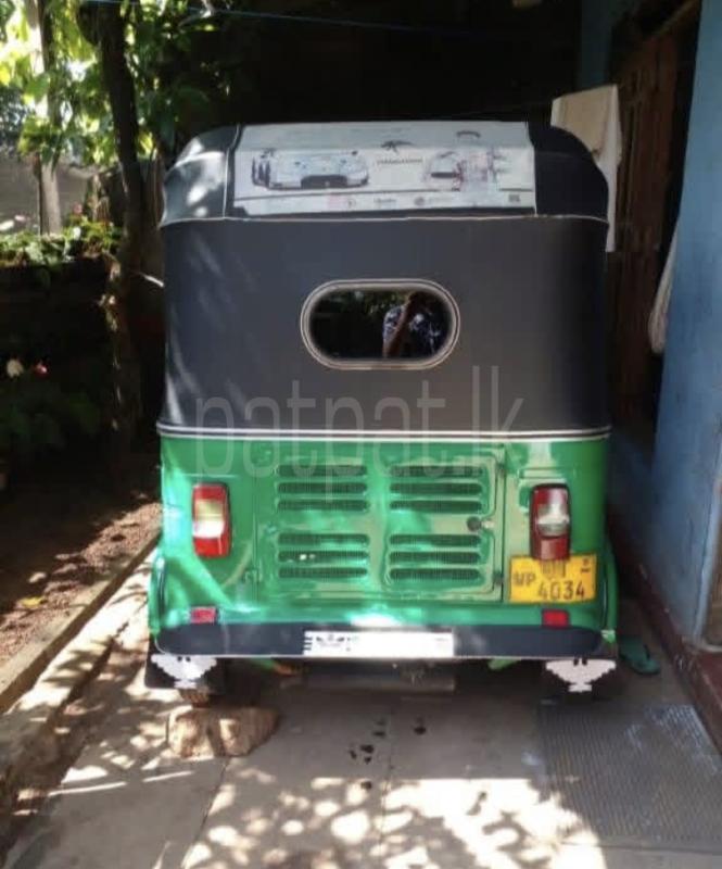 Bajaj 4 stroke 2009 - Used Three wheeler sale in Sri Lanka - patpat.lk