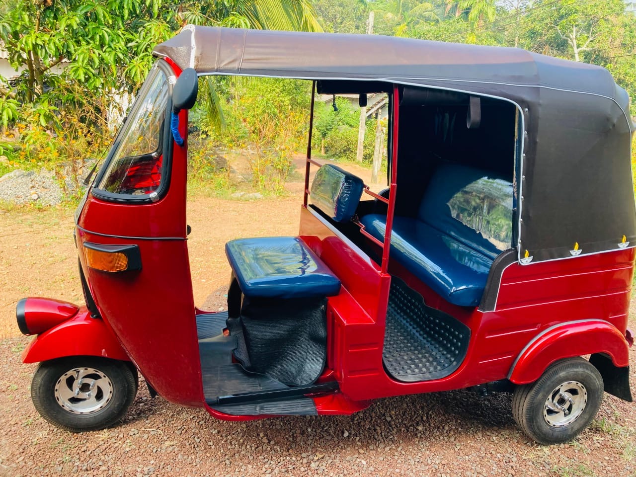 Bajaj Three Wheel 2006 - பயன்படுத்தப்பட்டது முச்சக்கர வண்டி sale in Sri Lanka - patpat.lk