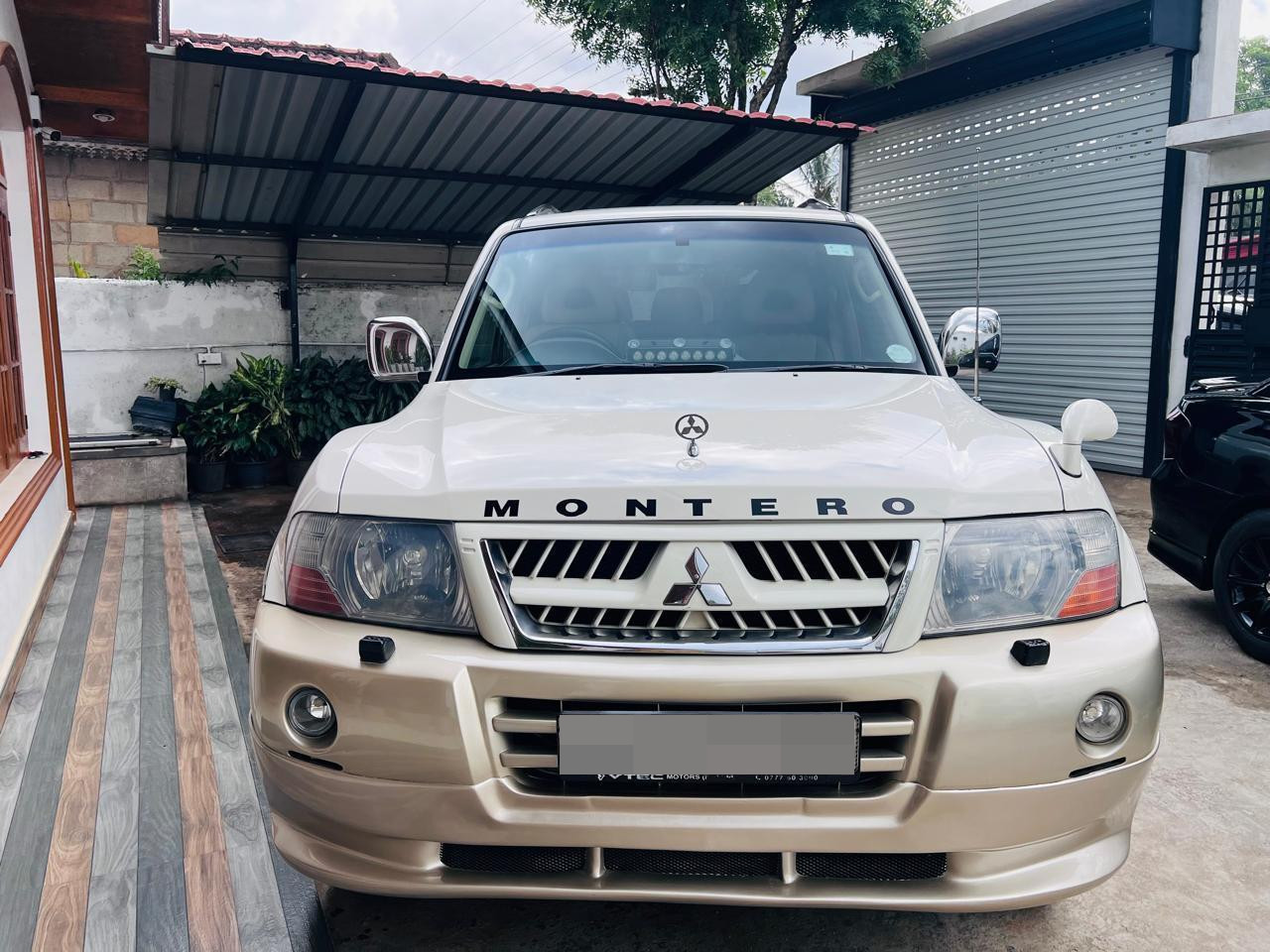 Mitsubishi Montero 2003 ads-image-1