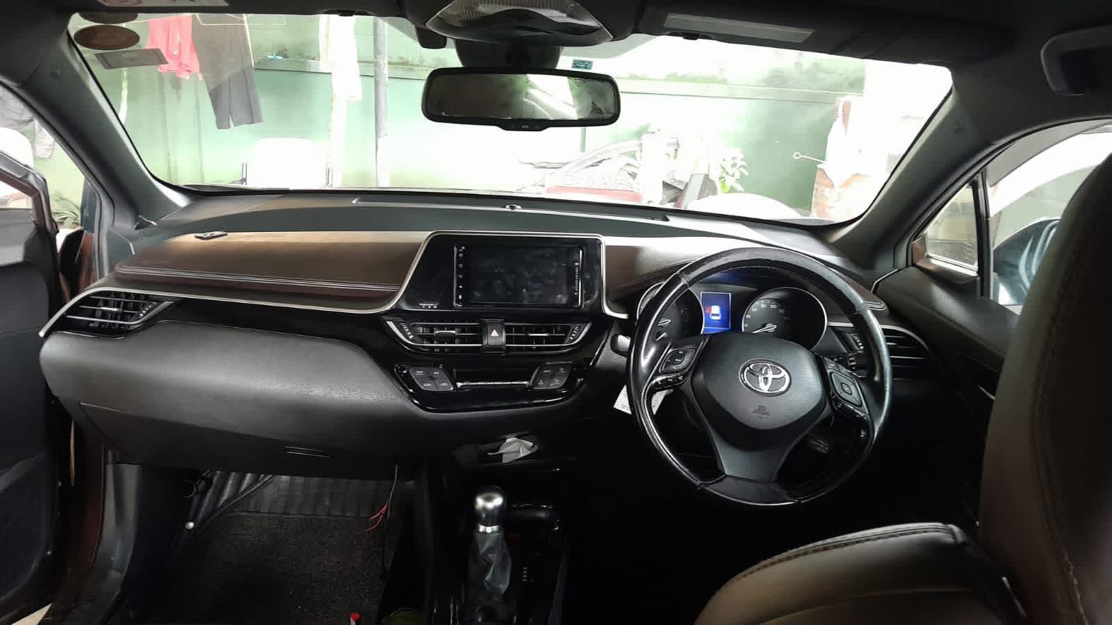 Toyota CHR 2016 - பயன்படுத்தப்பட்டது SUV sale in Sri Lanka - patpat.lk