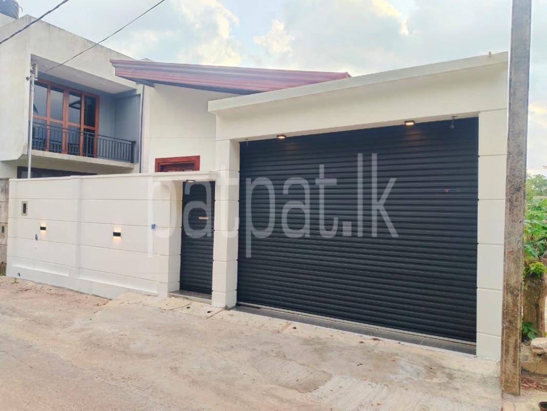 House for Sale in Kottawa ads-image-1