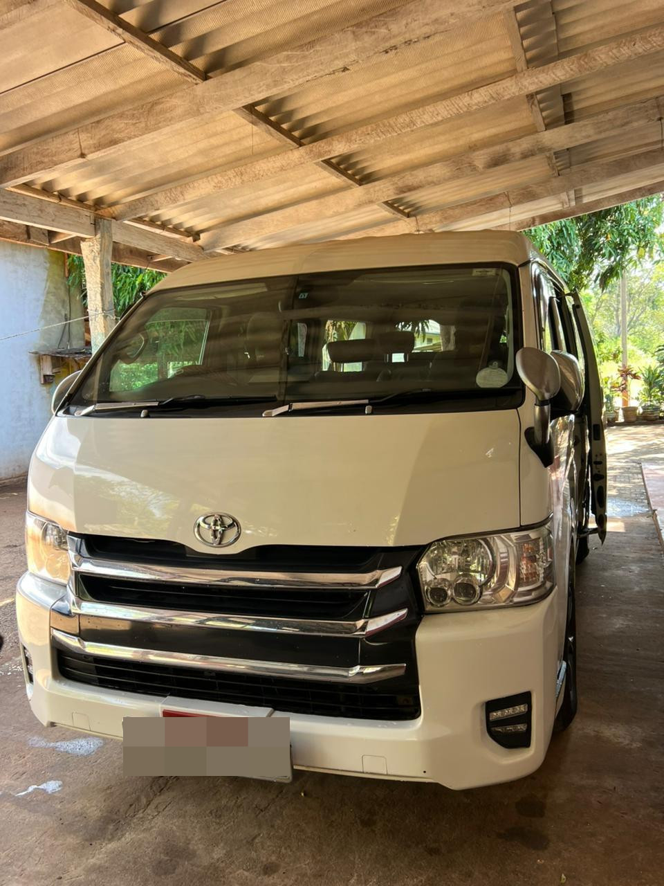 Toyota Hiace 2008 - භාවිතා කරන ලද වෑන් රථය sale in Sri Lanka - patpat.lk
