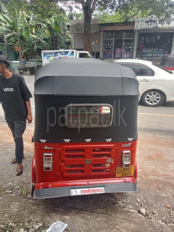 Bajaj 4 stroke 2019 - භාවිතා කරන ලද ත්‍රිරෝද රථය sale in Sri Lanka - patpat.lk
