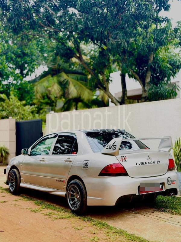 Advertisement image 4