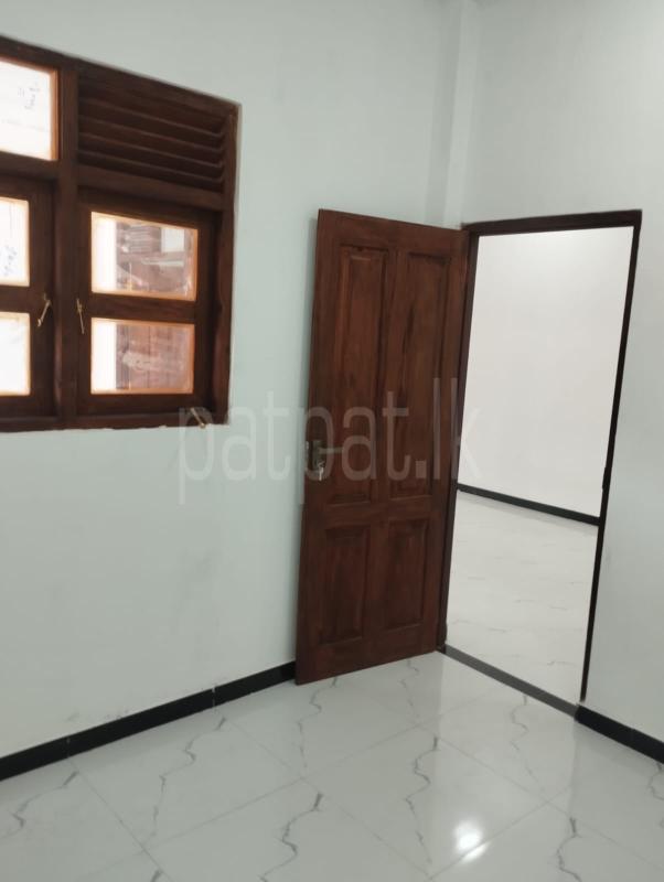House for Sale in Wellampitiya