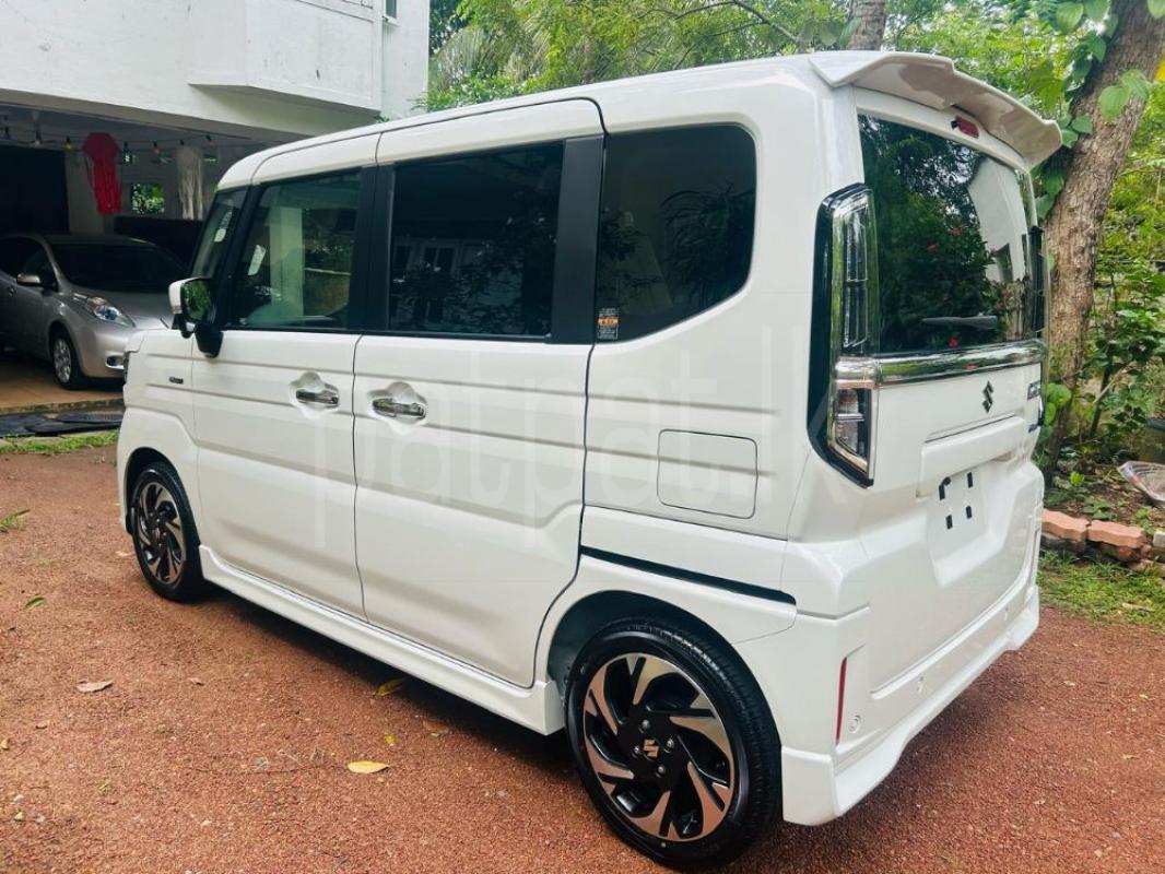 Advertisement image 4