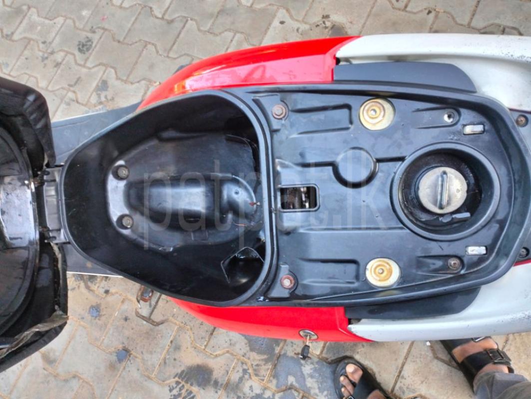 Advertisement image 4