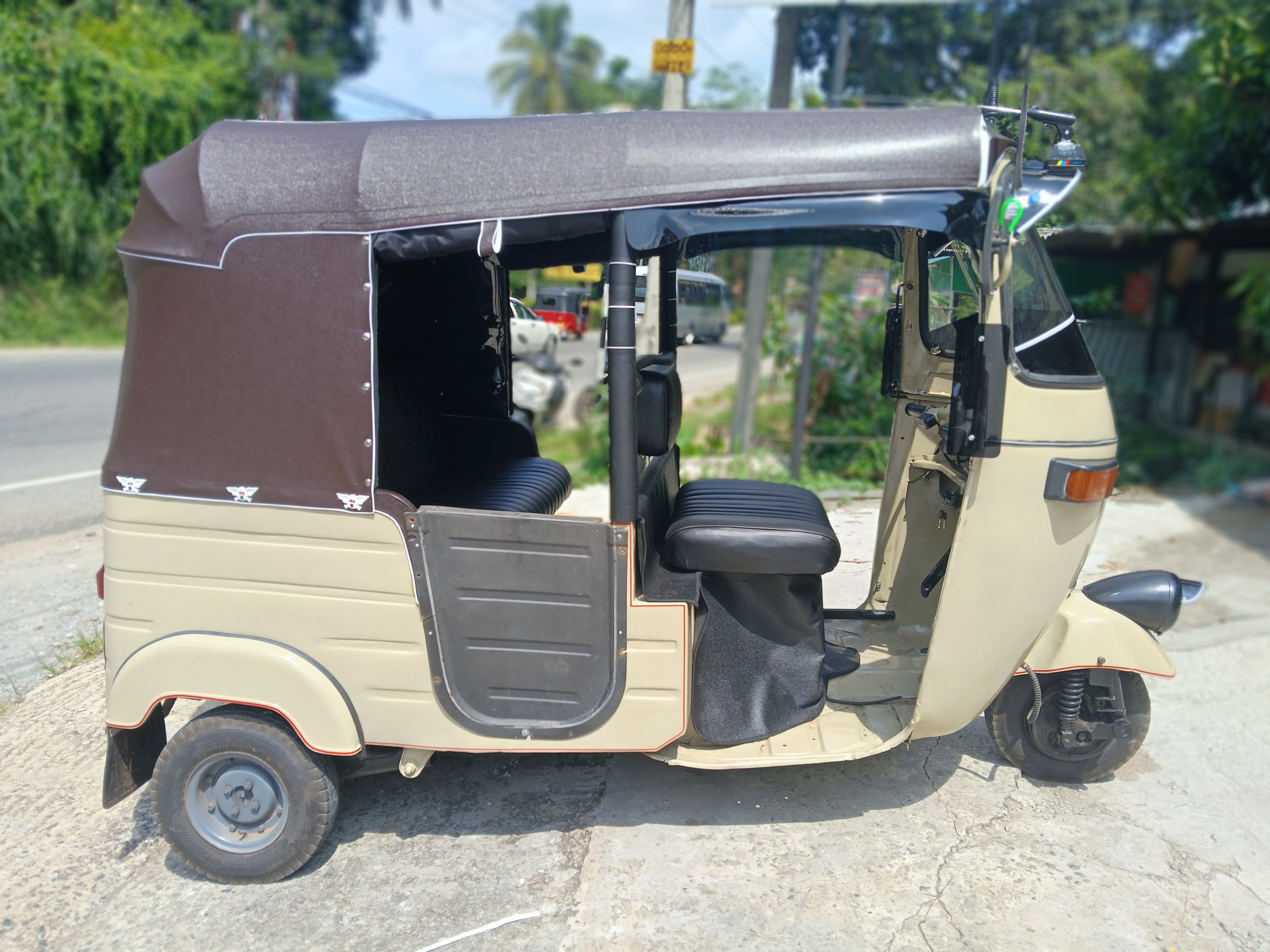 Bajaj Three Wheel 2003 - பயன்படுத்தப்பட்டது முச்சக்கர வண்டி sale in Sri Lanka - patpat.lk