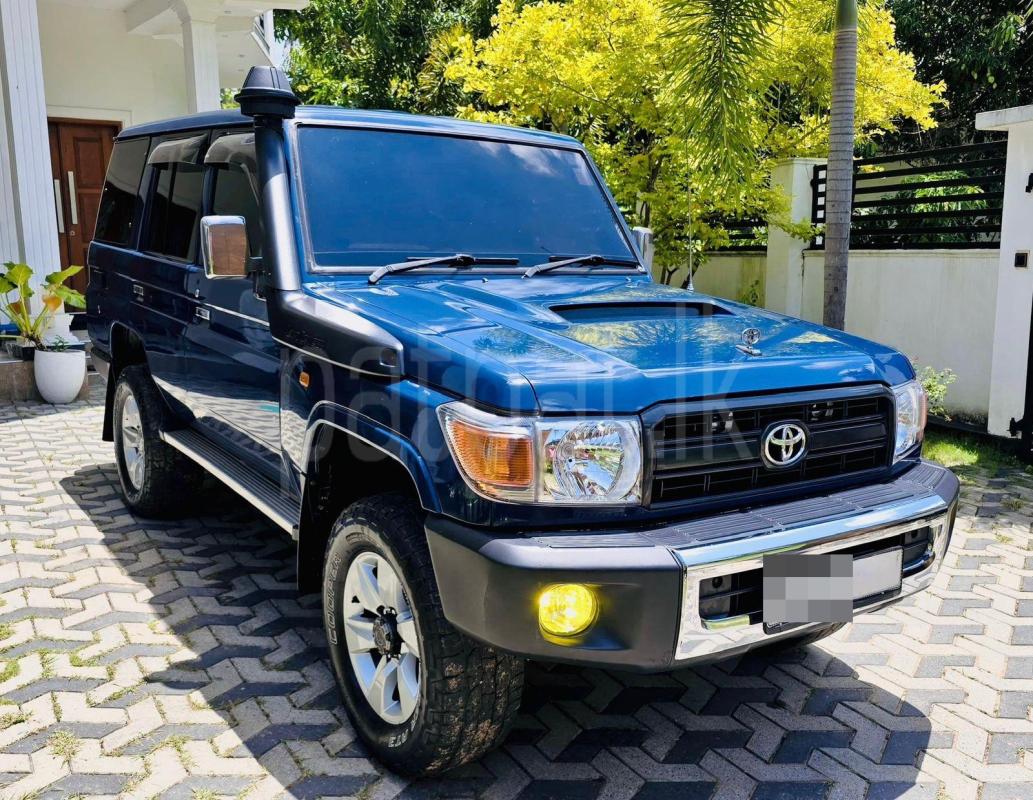 Toyota Land Cruiser 1999 - பயன்படுத்தப்பட்டது SUV sale in Sri Lanka - patpat.lk
