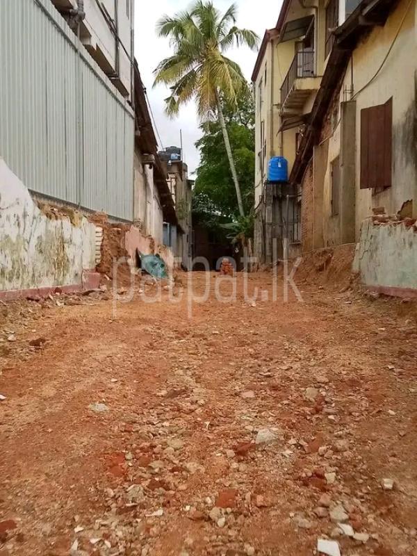 Advertisement image 3