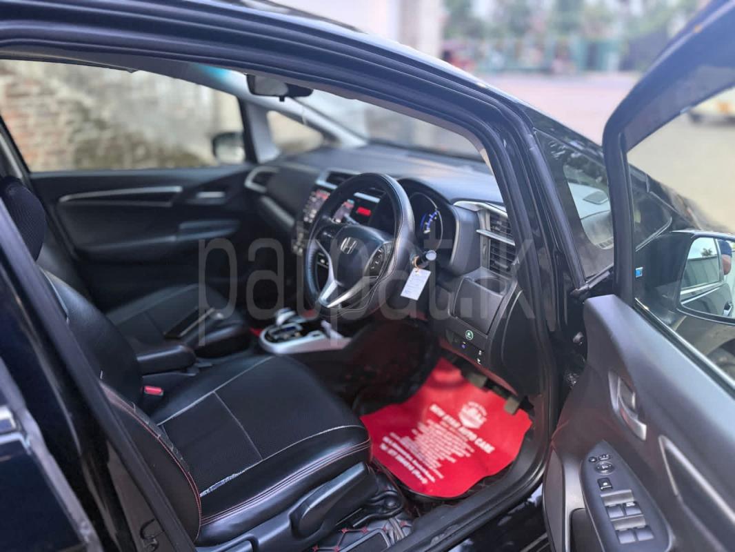 Honda Fit 2014 - பயன்படுத்தப்பட்டது கார் sale in Sri Lanka - patpat.lk