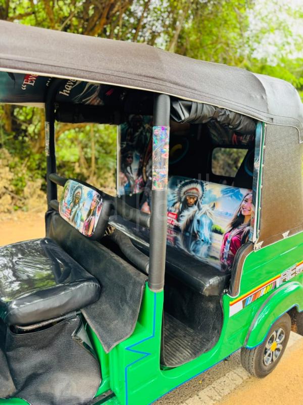 Bajaj 2 stroke 2005 - பயன்படுத்தப்பட்டது முச்சக்கர வண்டி sale in Sri Lanka - patpat.lk