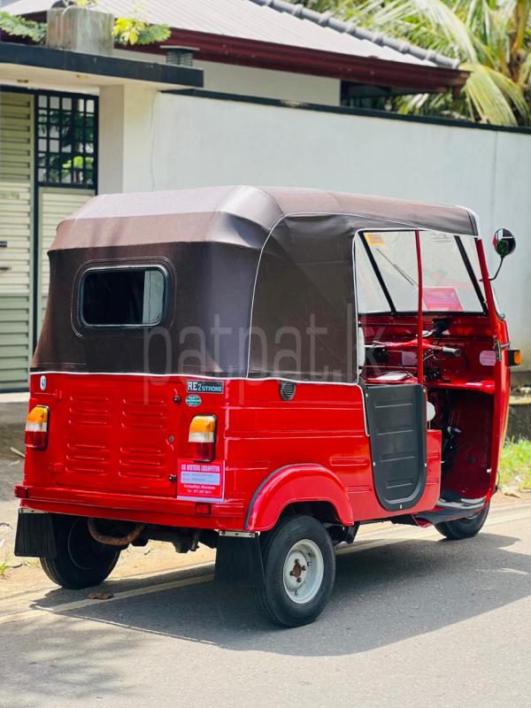 Bajaj 2 stroke 2006 - பயன்படுத்தப்பட்டது முச்சக்கர வண்டி sale in Sri Lanka - patpat.lk