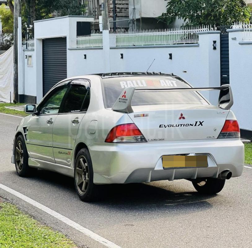 Advertisement image 4