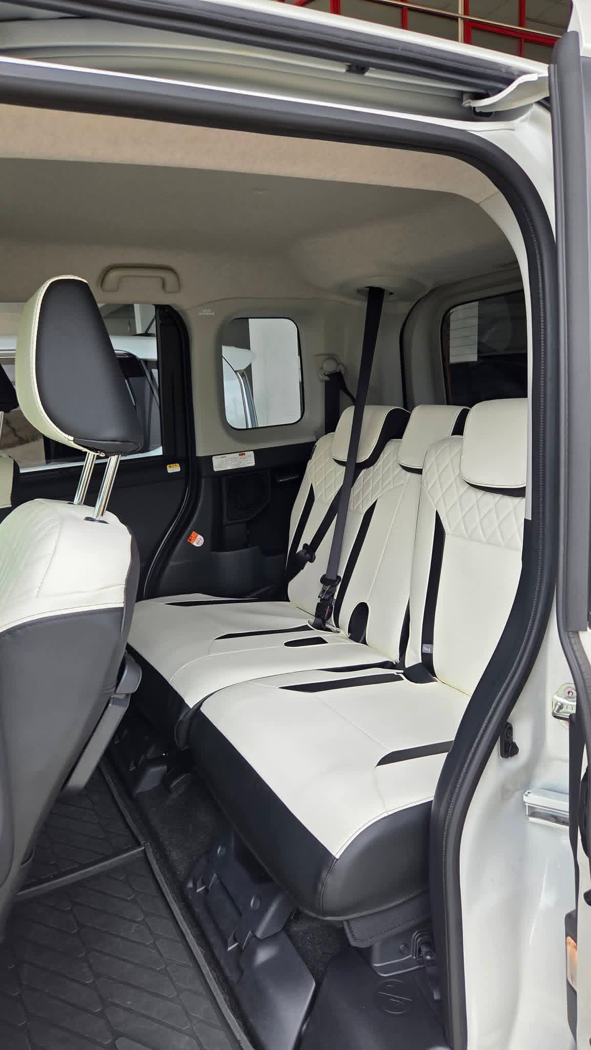 Toyota Roomy 2024 - Reconditioned Van sale in Sri Lanka - patpat.lk