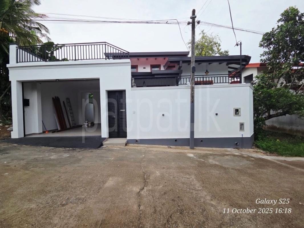 House for Sale in Athurugiriya ads-image-1