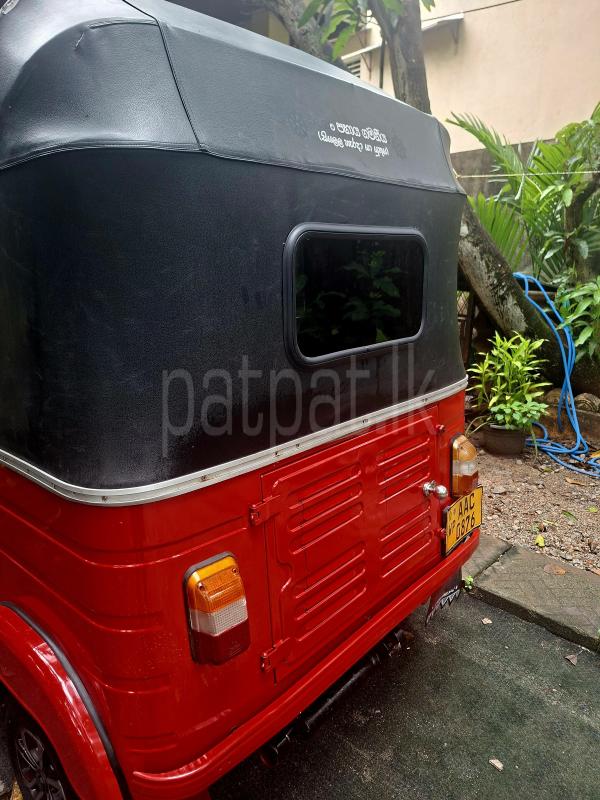 Bajaj 4 stroke 2012 - භාවිතා කරන ලද ත්‍රිරෝද රථය sale in Sri Lanka - patpat.lk